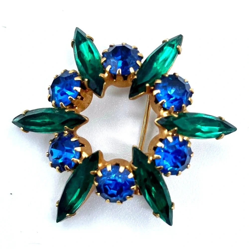 Sunburst Geometric MCM Brooch Blue Round‎ Green Navatte Stone 1.5 inch Unmarked